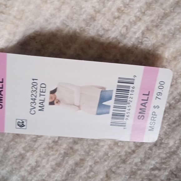 Sweater vest brand new with tags - Picture 2 of 2